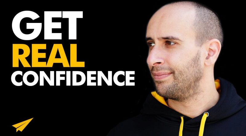How to Develop REAL and LASTING CONFIDENCE! | Evan Carmichael ADVICE | #MentorMeEvan