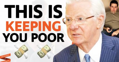 The 7 Things Poor People DO That The RICH DON'T! | Lewis Howes