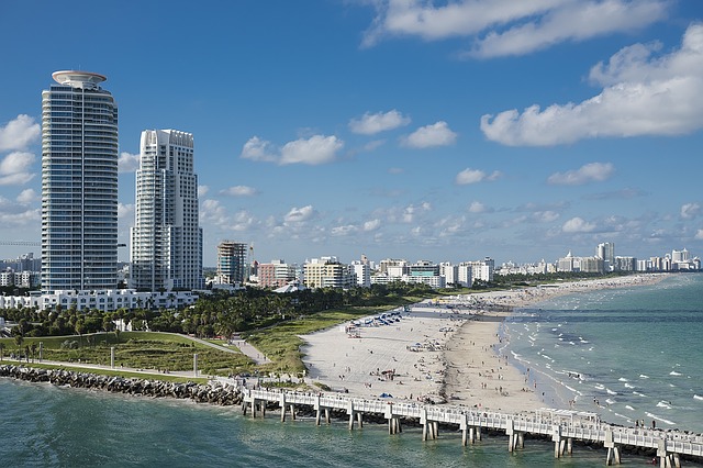 Luxury High Rise Community In South Beach, Miami